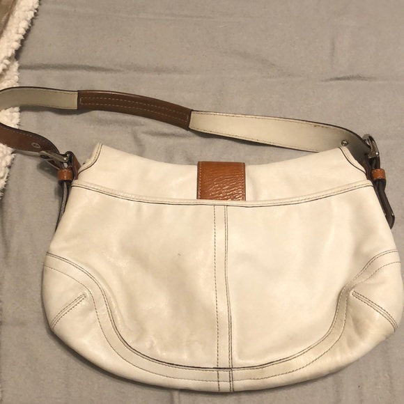 White Coach Handbag purse - Picture 2 of 4